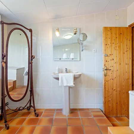Casa Del Vino Torrellas de Foix